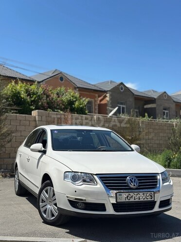 Volkswagen Passat-2