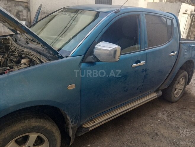Mitsubishi L200-5