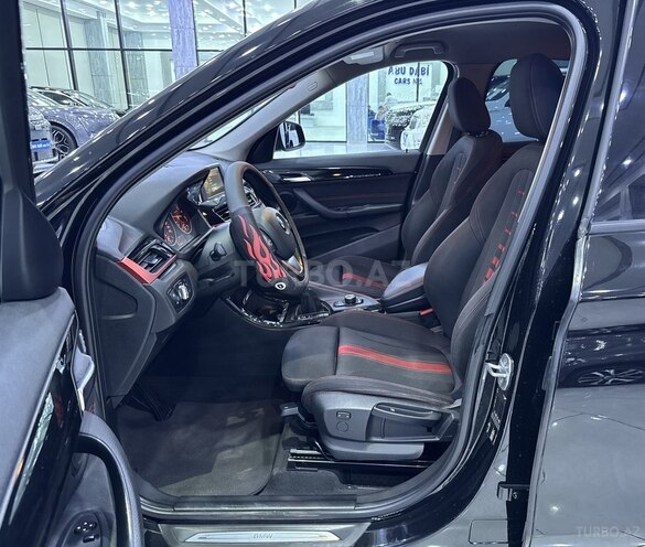 BMW X1-11