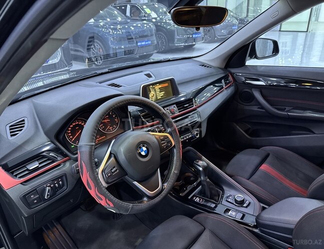 BMW X1-9