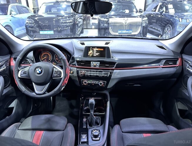 BMW X1-8