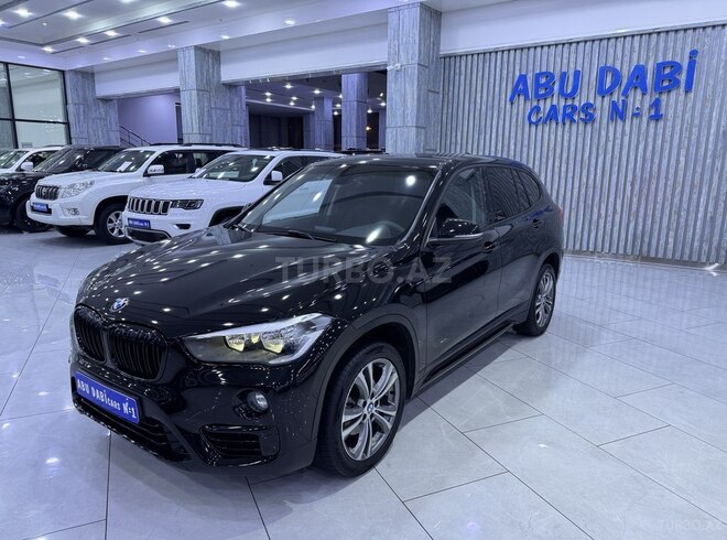 BMW X1-1