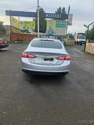 Chevrolet Malibu-8