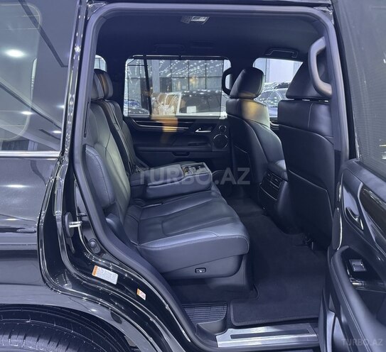 Lexus LX 450d-13