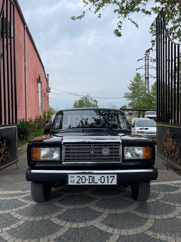 LADA (VAZ) 2107-1