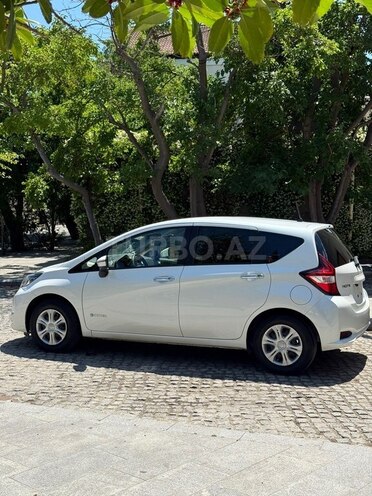 Nissan Note-6