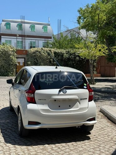 Nissan Note-2