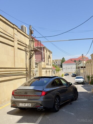 Hyundai Sonata-17