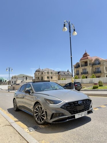 Hyundai Sonata-1