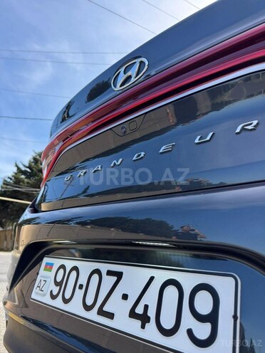 Hyundai Grandeur-11