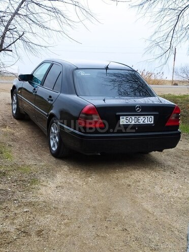 Mercedes C 180-7