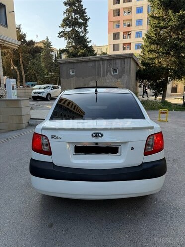 Kia Rio-3