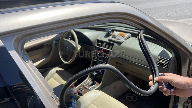 Mercedes C 230-15