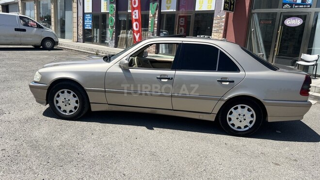 Mercedes C 230-4