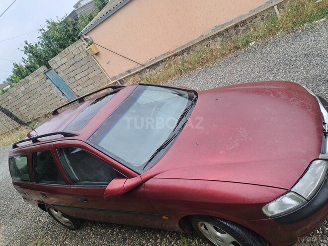 Opel Vectra-3