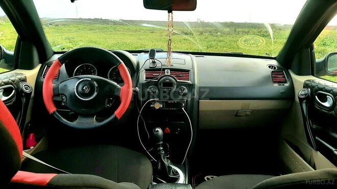 Renault Megane-8