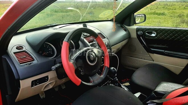 Renault Megane-10