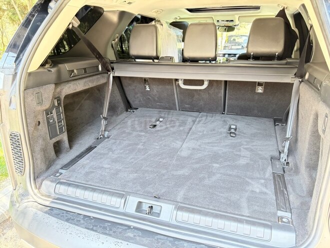 Land Rover Discovery-11