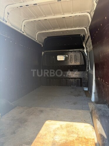 Ford Transit-7