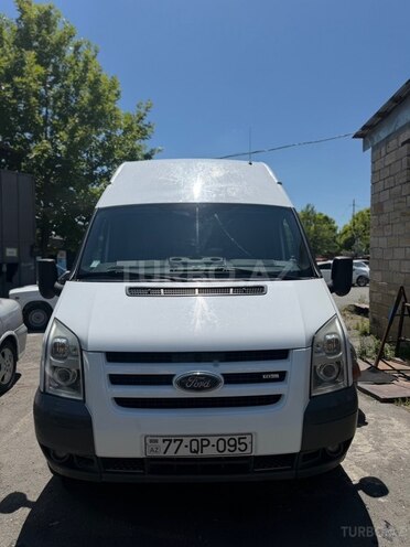 Ford Transit-2