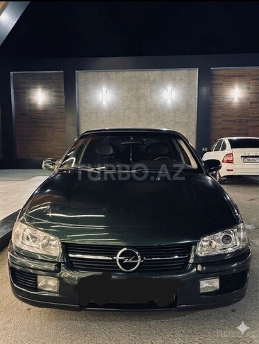 Opel Omega-1