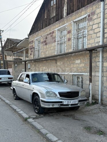 GAZ 31105 "Volga"-10