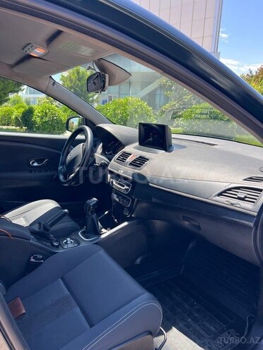 Renault Megane-8
