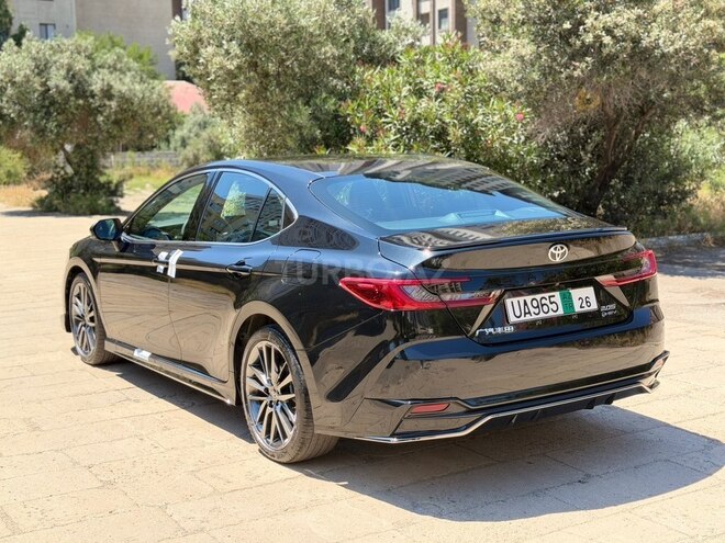 Toyota Camry-6
