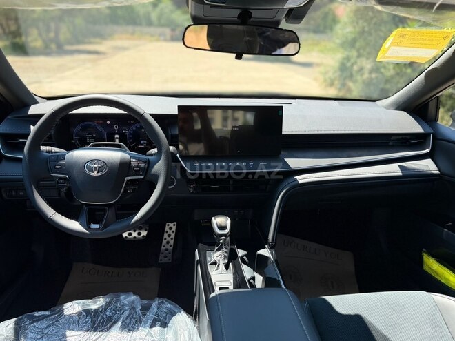 Toyota Camry-11