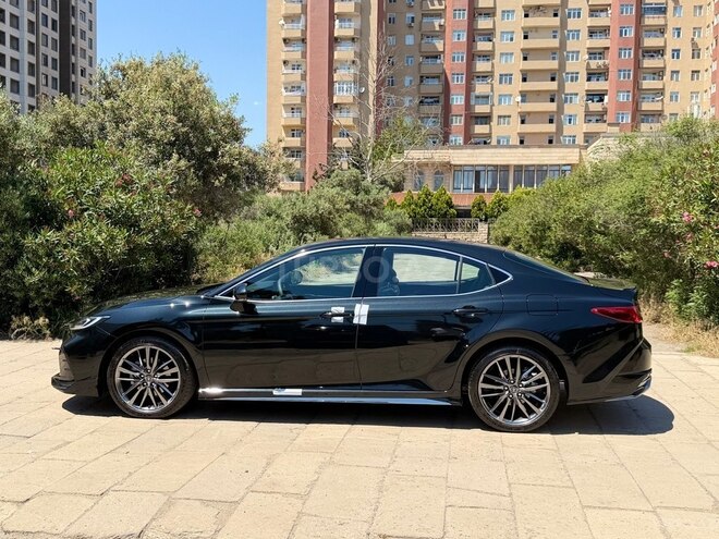 Toyota Camry-5