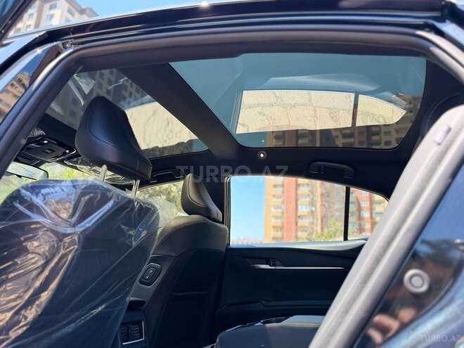 Toyota Camry-14