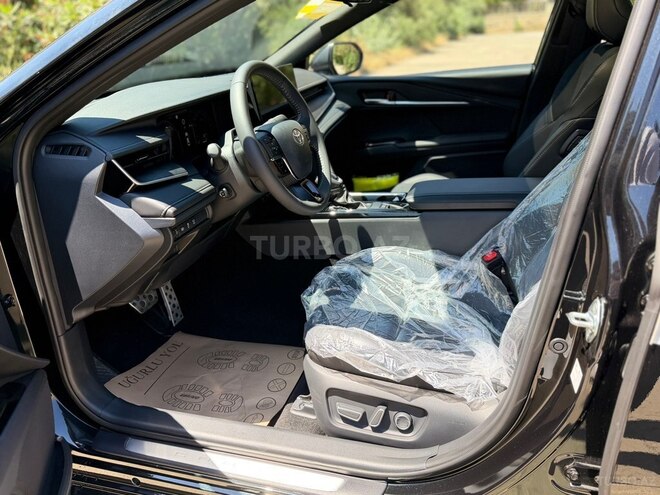 Toyota Camry-16