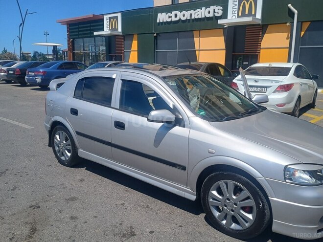 Opel Astra-2
