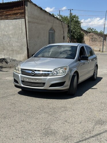 Opel Astra-1