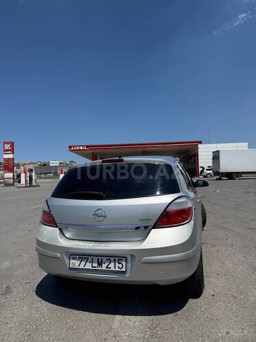 Opel Astra-2