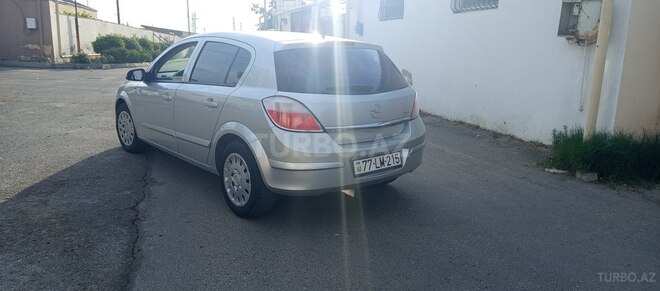 Opel Astra-3