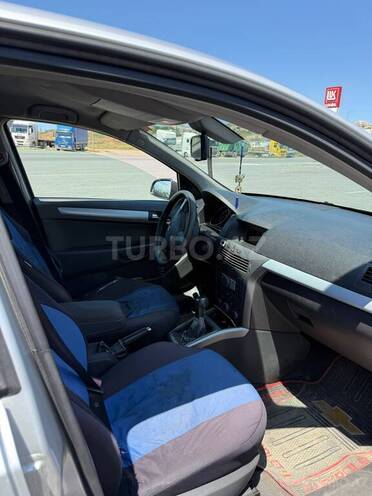 Opel Astra-10