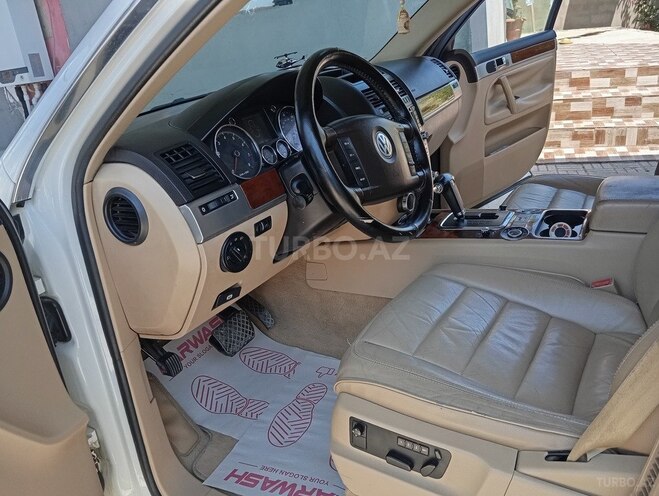 Volkswagen Touareg-16