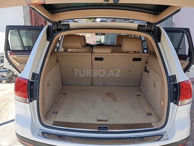Volkswagen Touareg-10