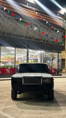 LADA (VAZ) 2107-1