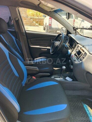 Kia Rio-5