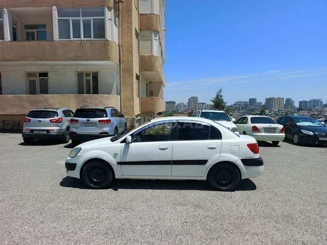Kia Rio-3