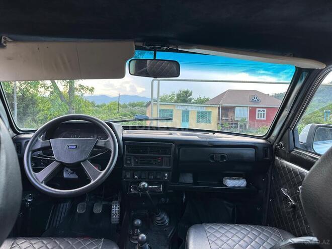 LADA (VAZ) Niva-9