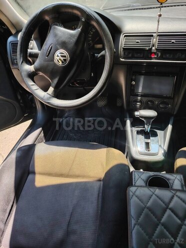 Volkswagen Golf-14