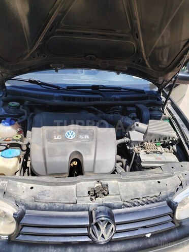 Volkswagen Golf-18