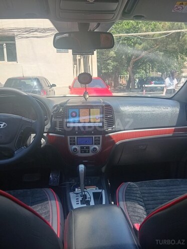 Hyundai Santa Fe-12