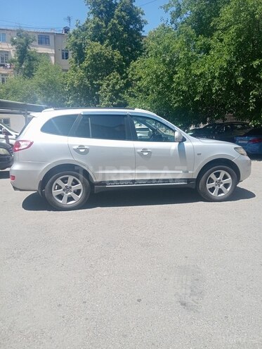 Hyundai Santa Fe-10