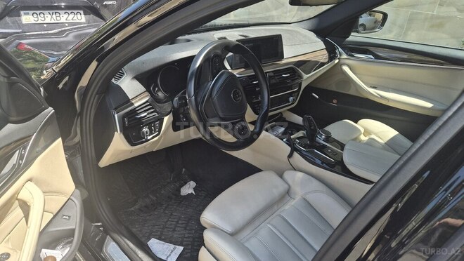 BMW 530-11