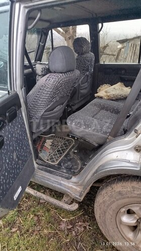 Hyundai Galloper-12