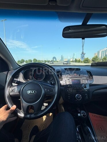 Kia Cerato Koup-11